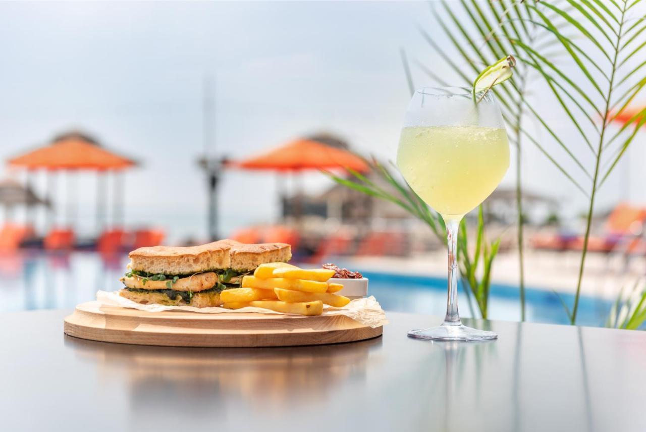 Al Maya Island & Villa