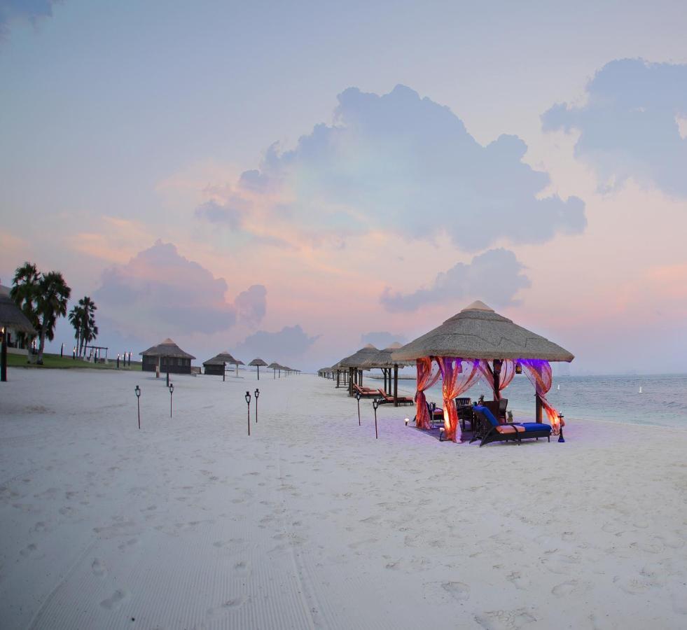Al Maya Island & * Abu Dhabi